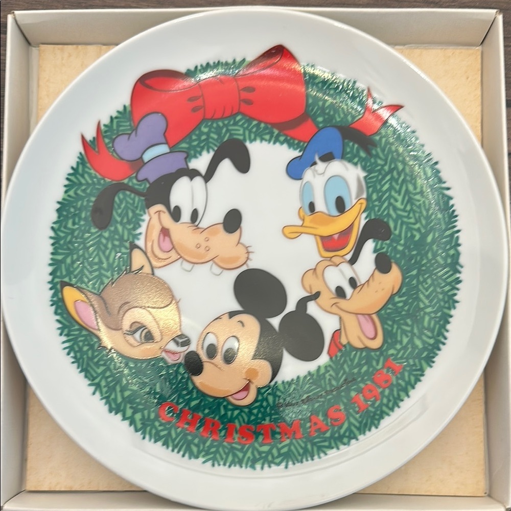 Disney Christmas 1981 Collector's Plate